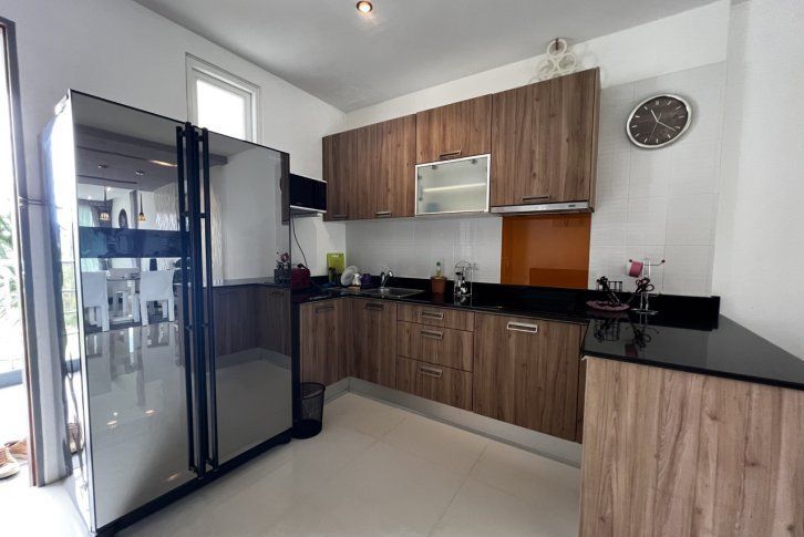 Spacious 2-bedroom apartment overlooking the Golf Courses