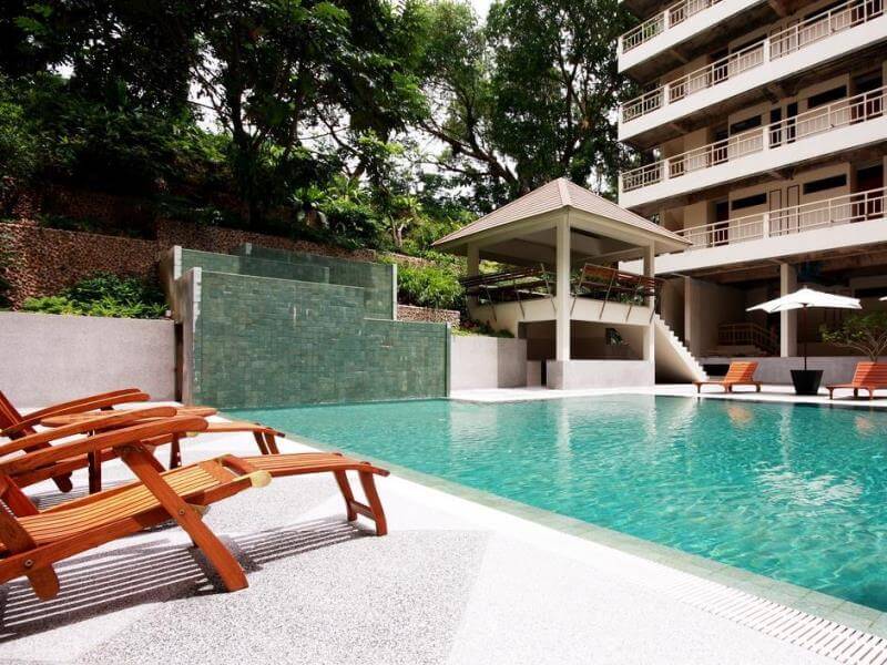 Modern 2 bedroom apartment with pool and garden access, Kathu