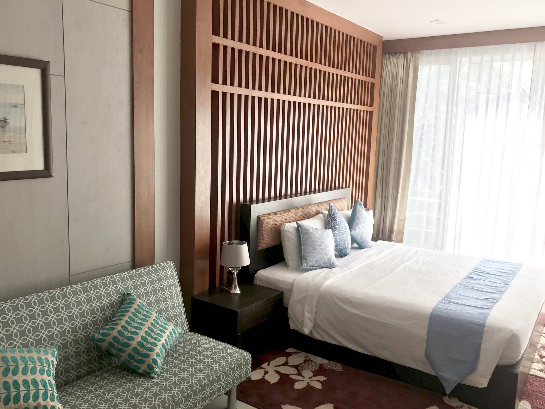 Spacious modern 1-bedroom apartment in a complex, Kata