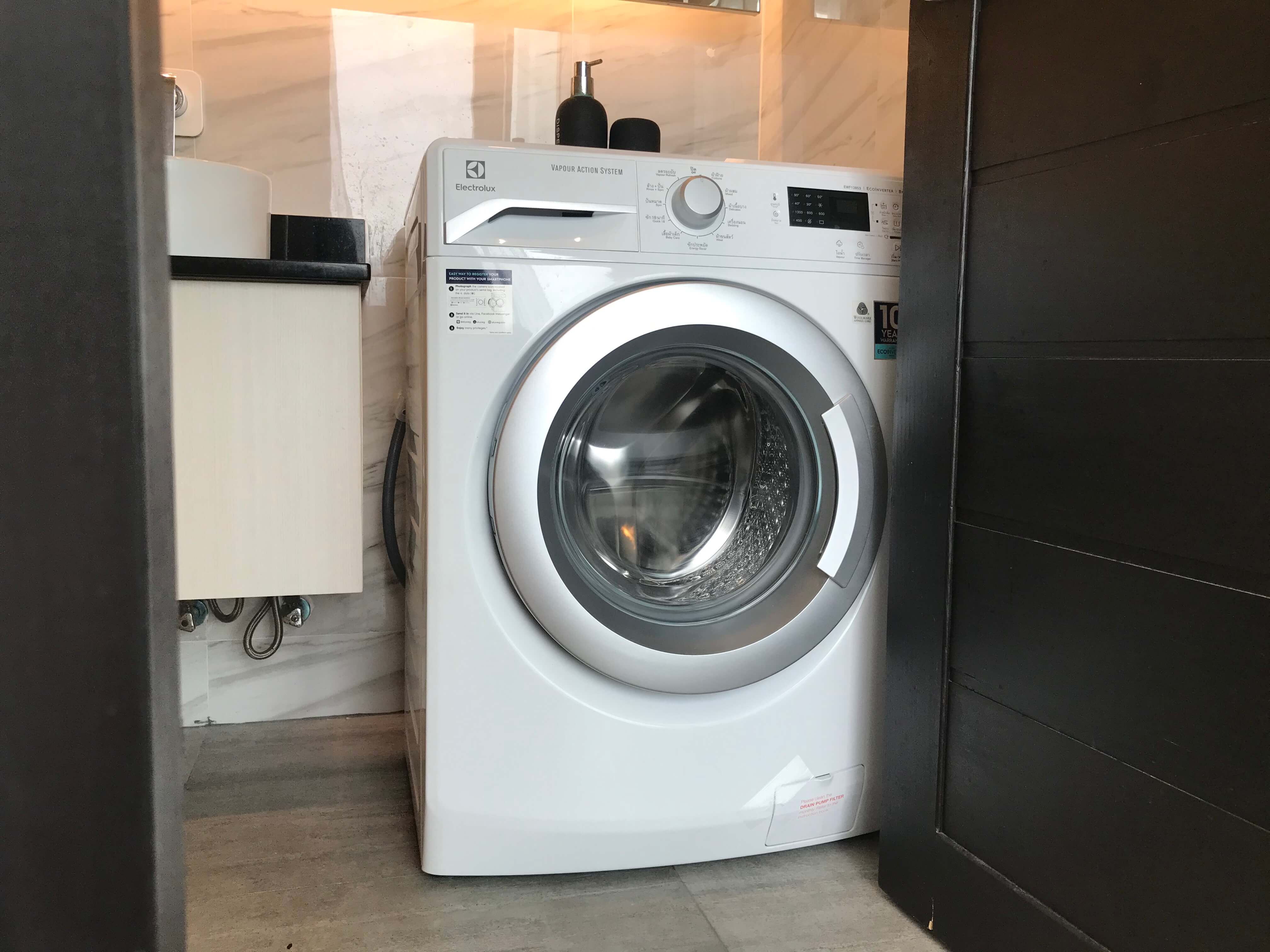 Cozy apartment with a private balcony, 1 room, Kamala
