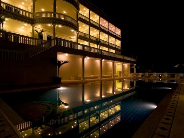 1 bedroom apartment with balcony and garden, Karon