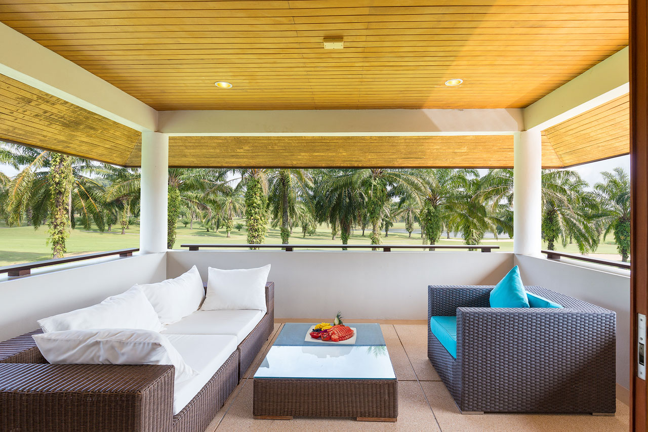 Spacious villa with private pool and landscaped garden, 5 bedrooms, Kathu