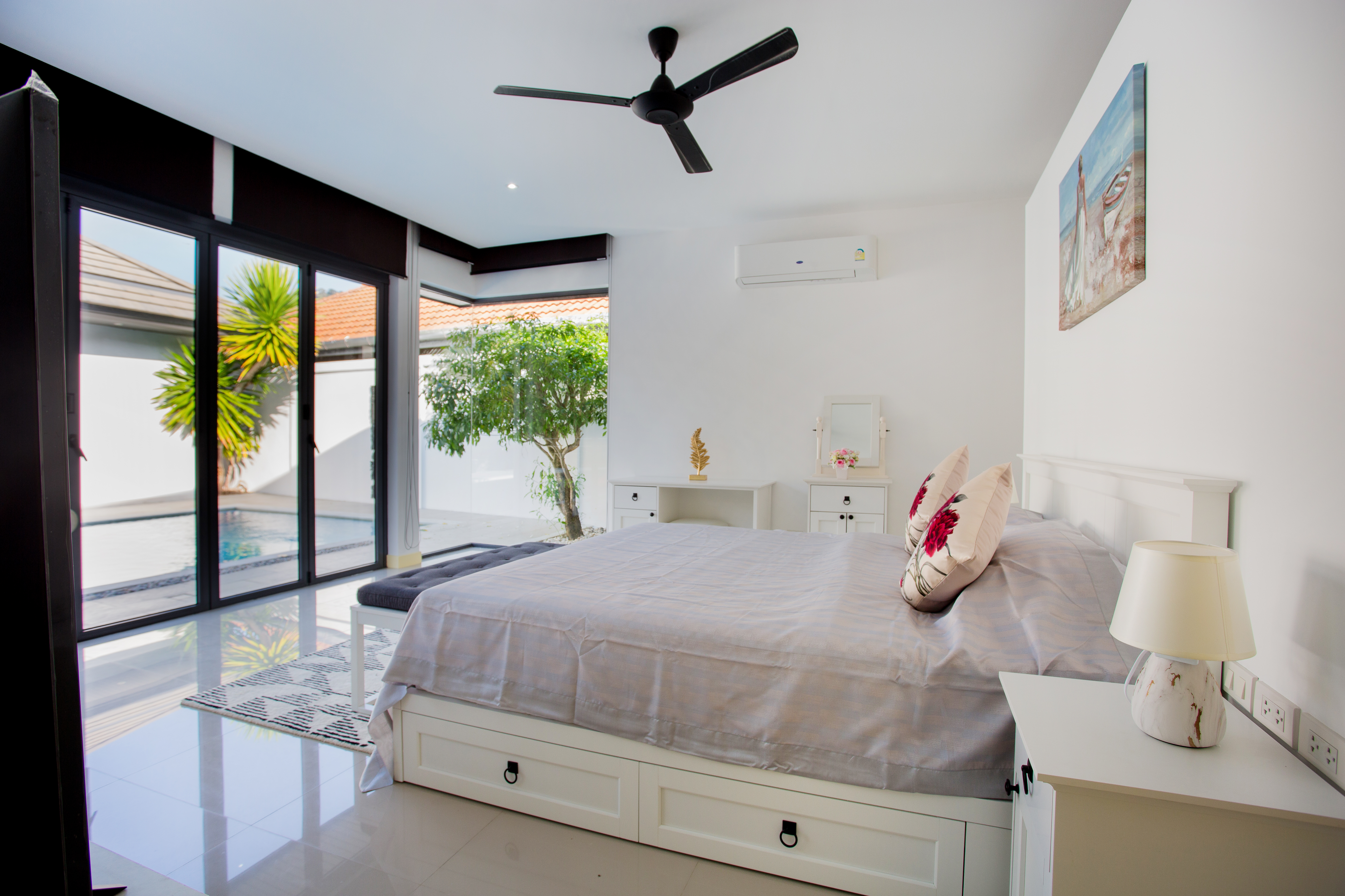 Spacious 4 bedroom contemporary style villa, Rawai
