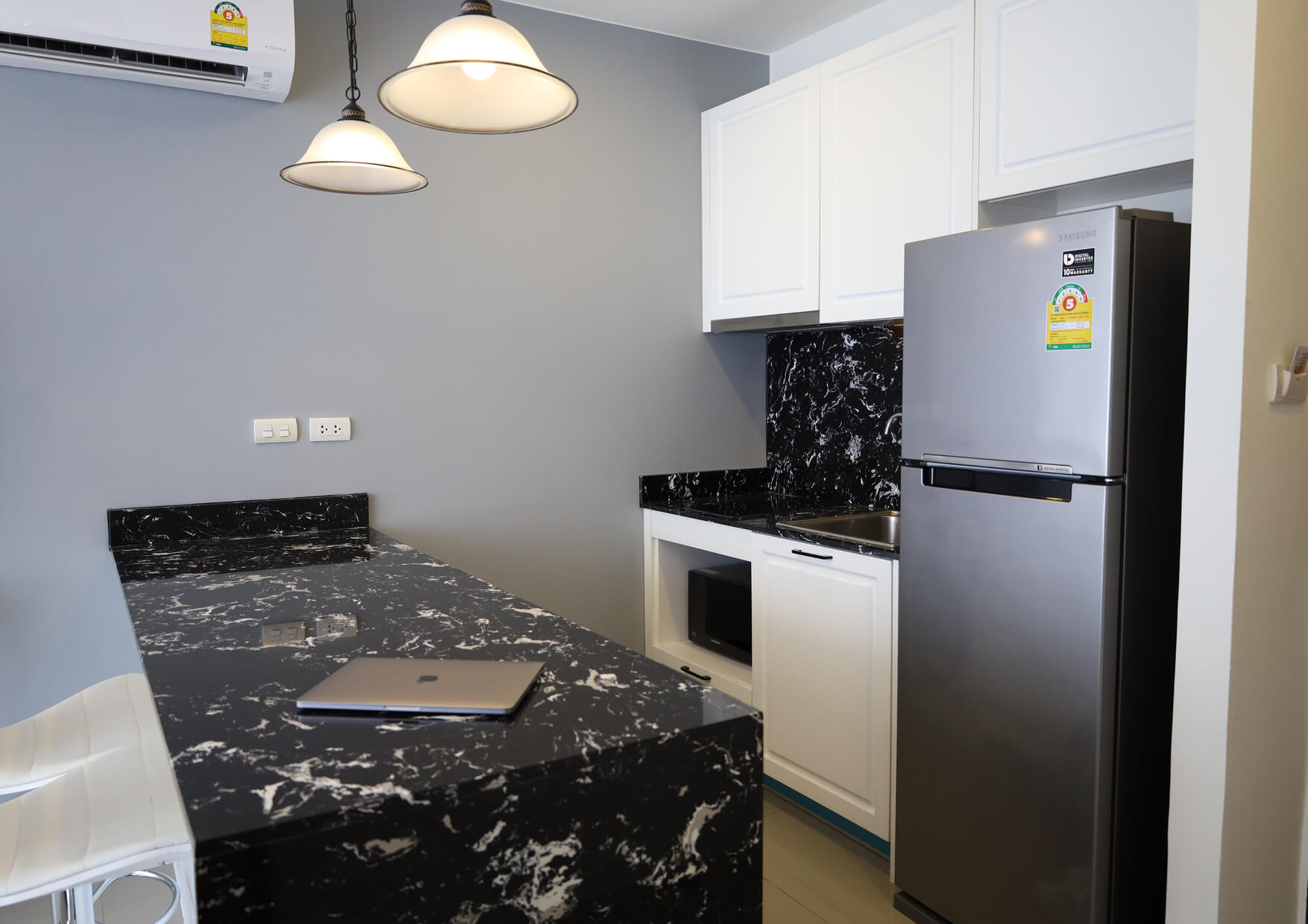 1 bedroom apartment for rent in Surin Beach