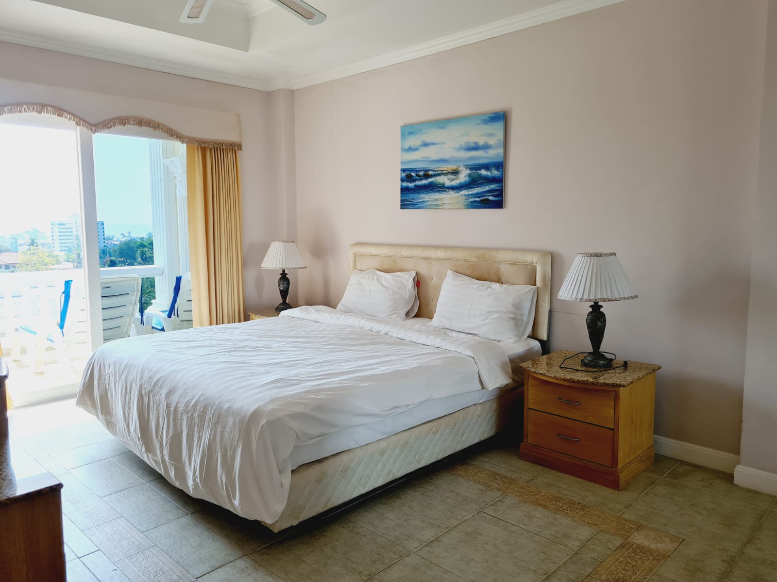 1 bedroom apartment with balcony and garden, Karon