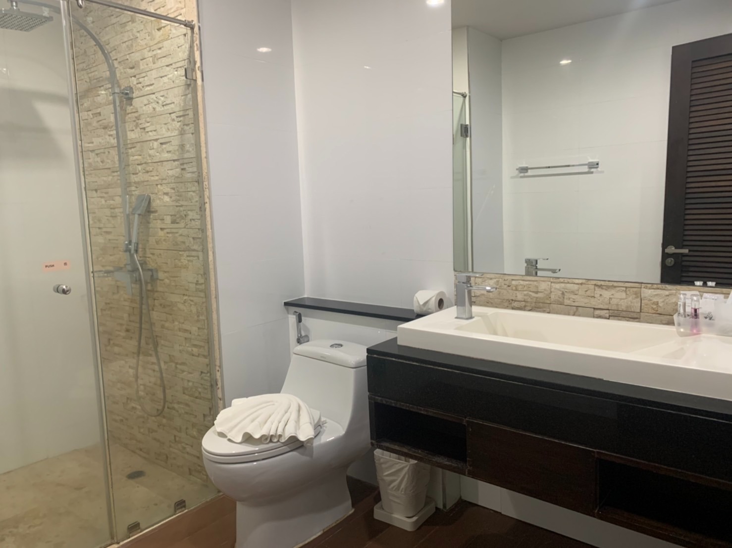 Spacious apartment with pool, 2 bedrooms, Bangtao