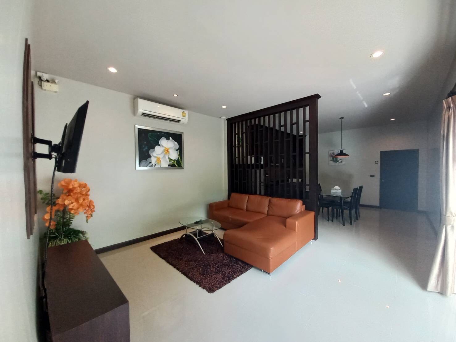 Spacious villa with a modern renovation and a private pool, 2 bedrooms, Nai Harn