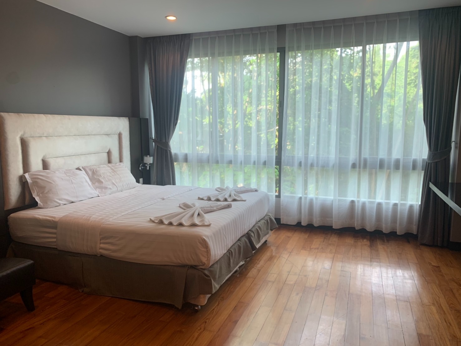 Spacious apartment with pool, 2 bedrooms, Bangtao