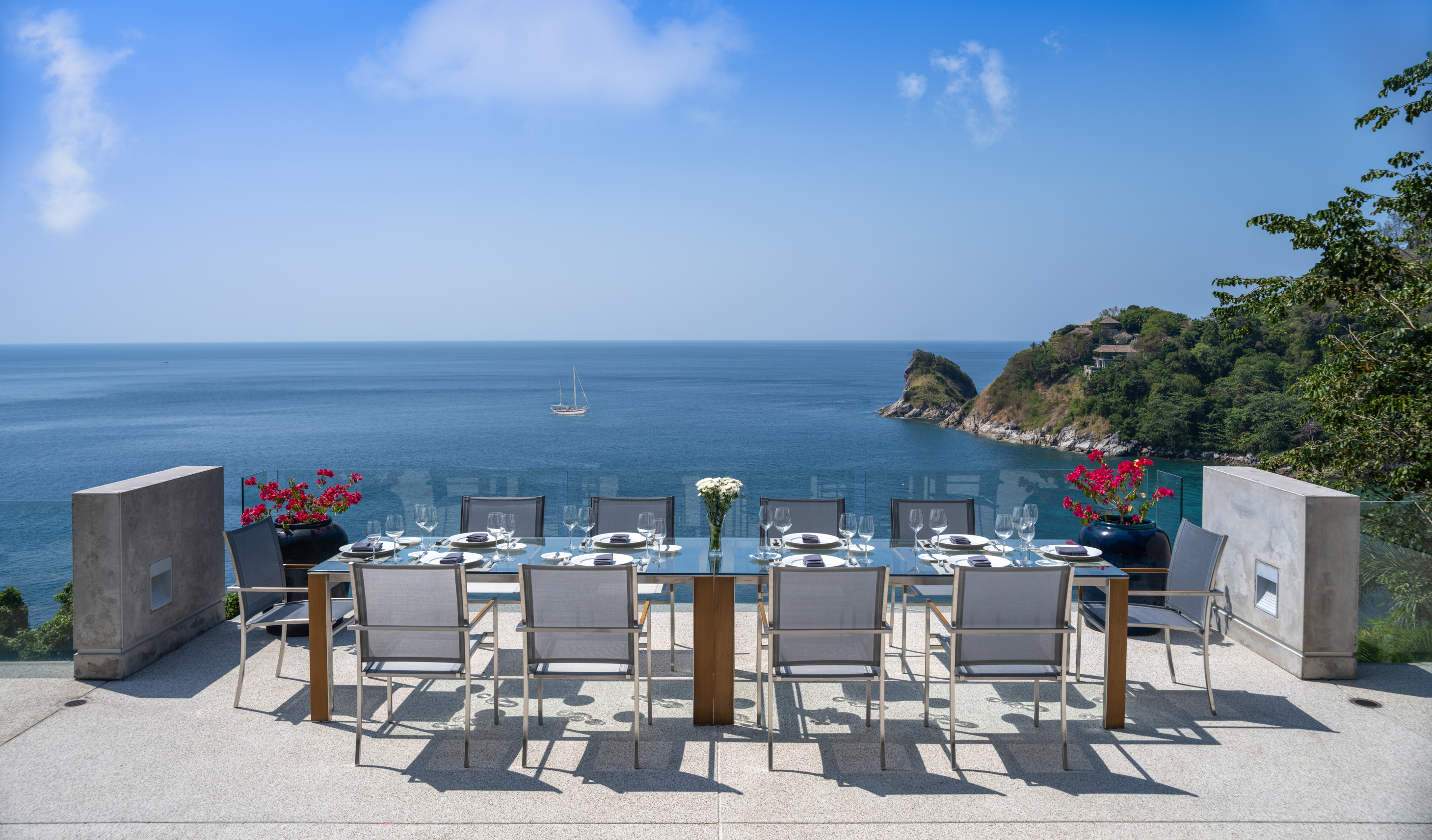 Seafront villa with stylish interior design, 6 bedrooms, Kathu