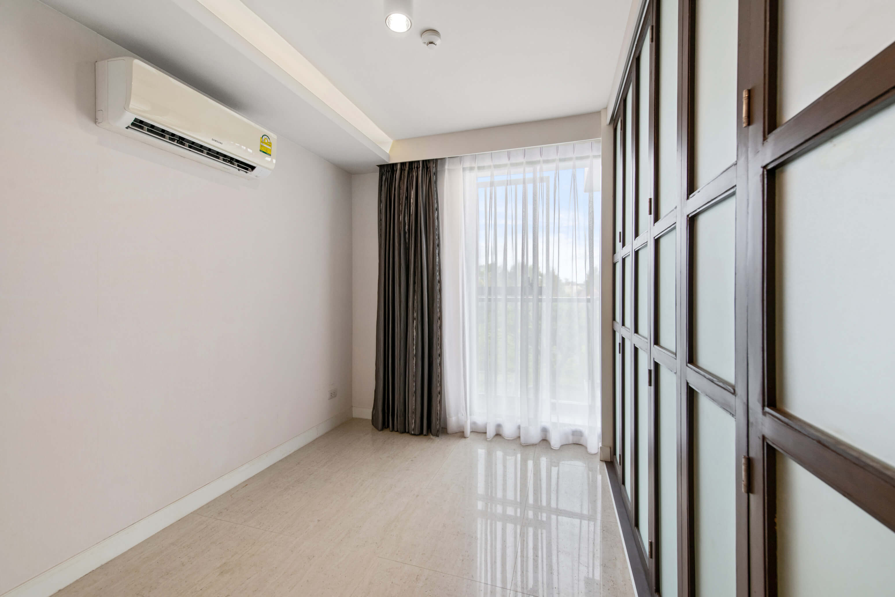 Beautiful apartment with large panoramic windows, 1 bedroom, Surin