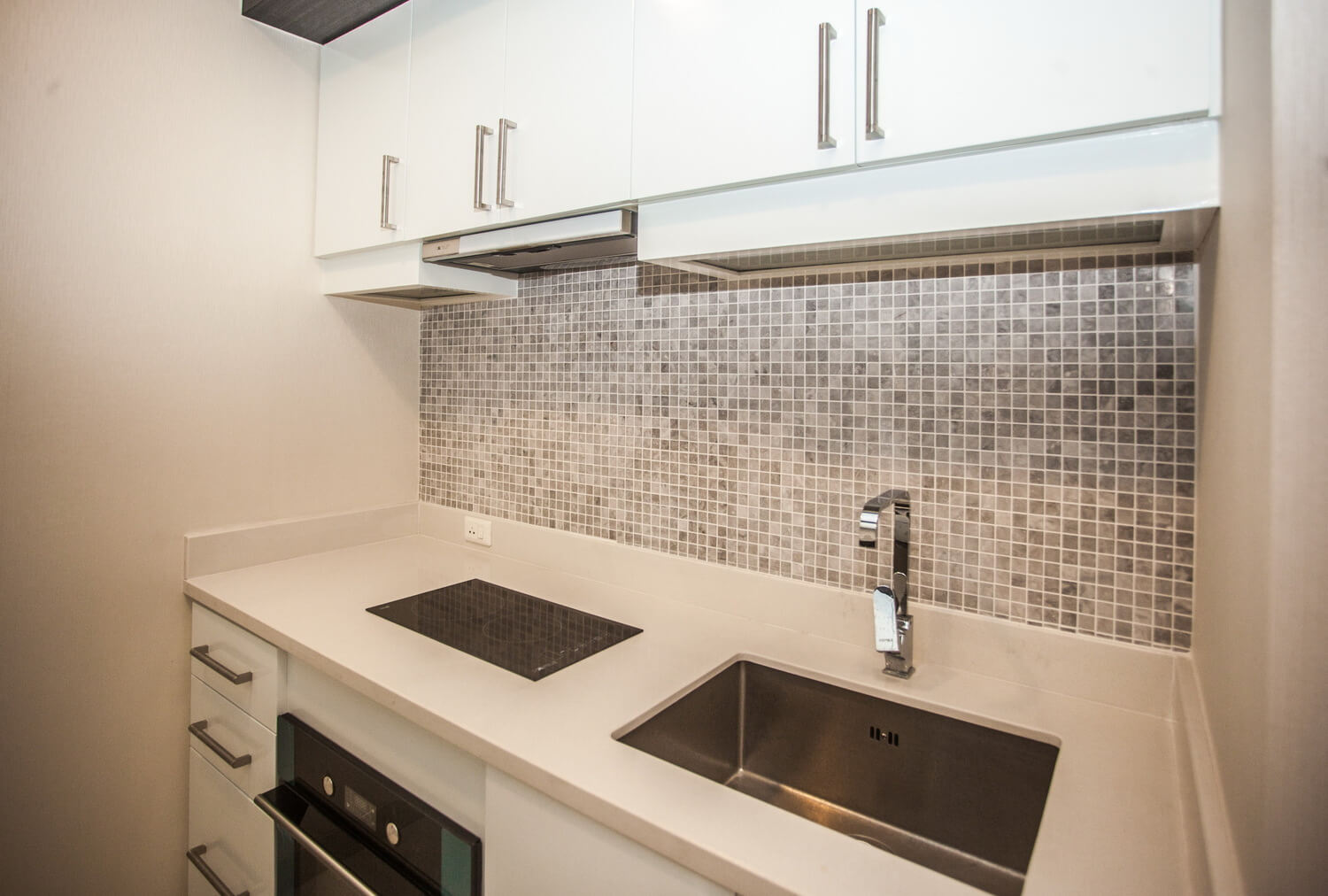 Spacious 2-room studio with light design, Kata