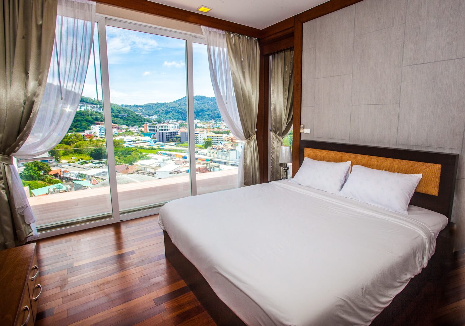 Spacious 2-room studio with modern design, Kata