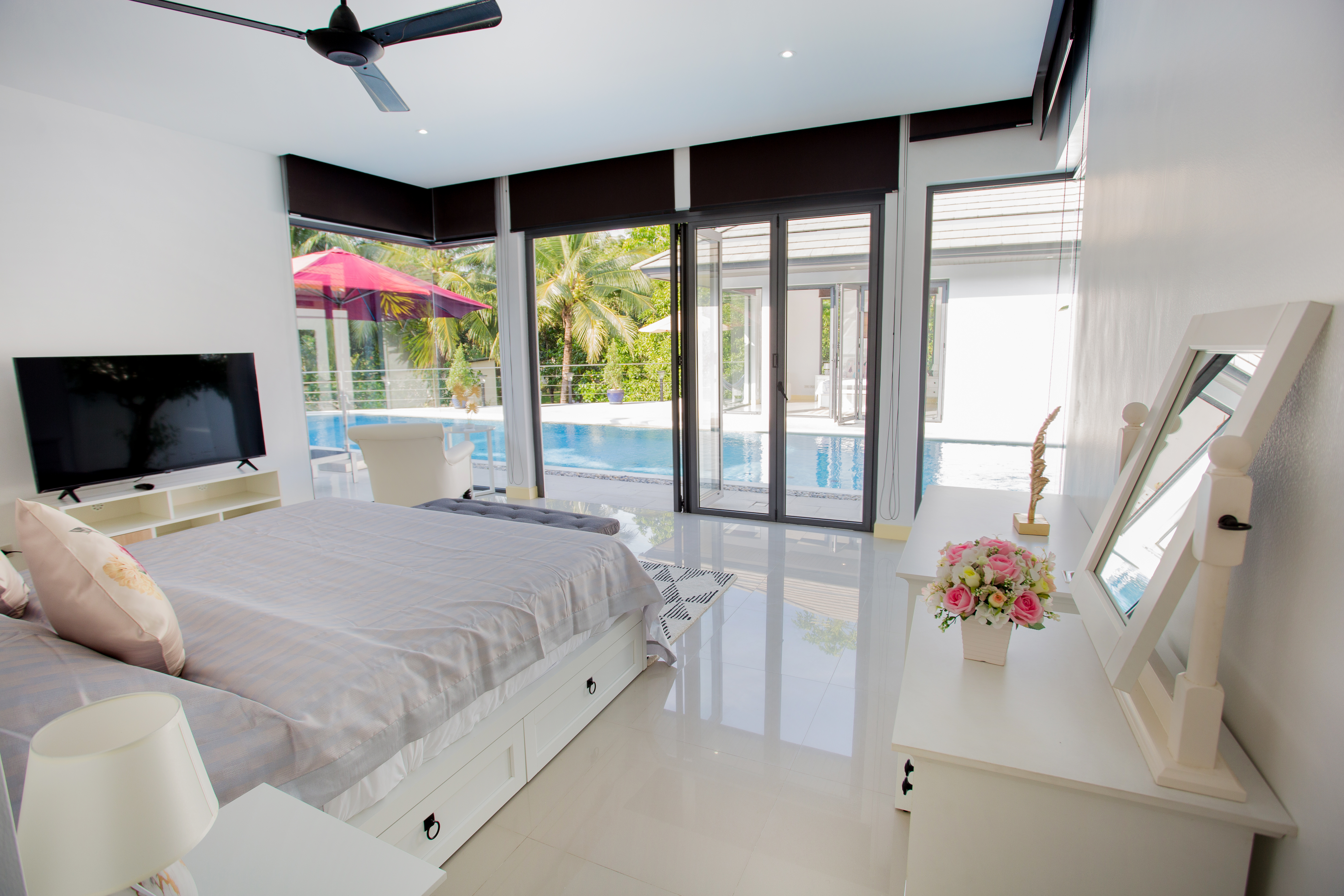 Spacious 4 bedroom contemporary style villa, Rawai