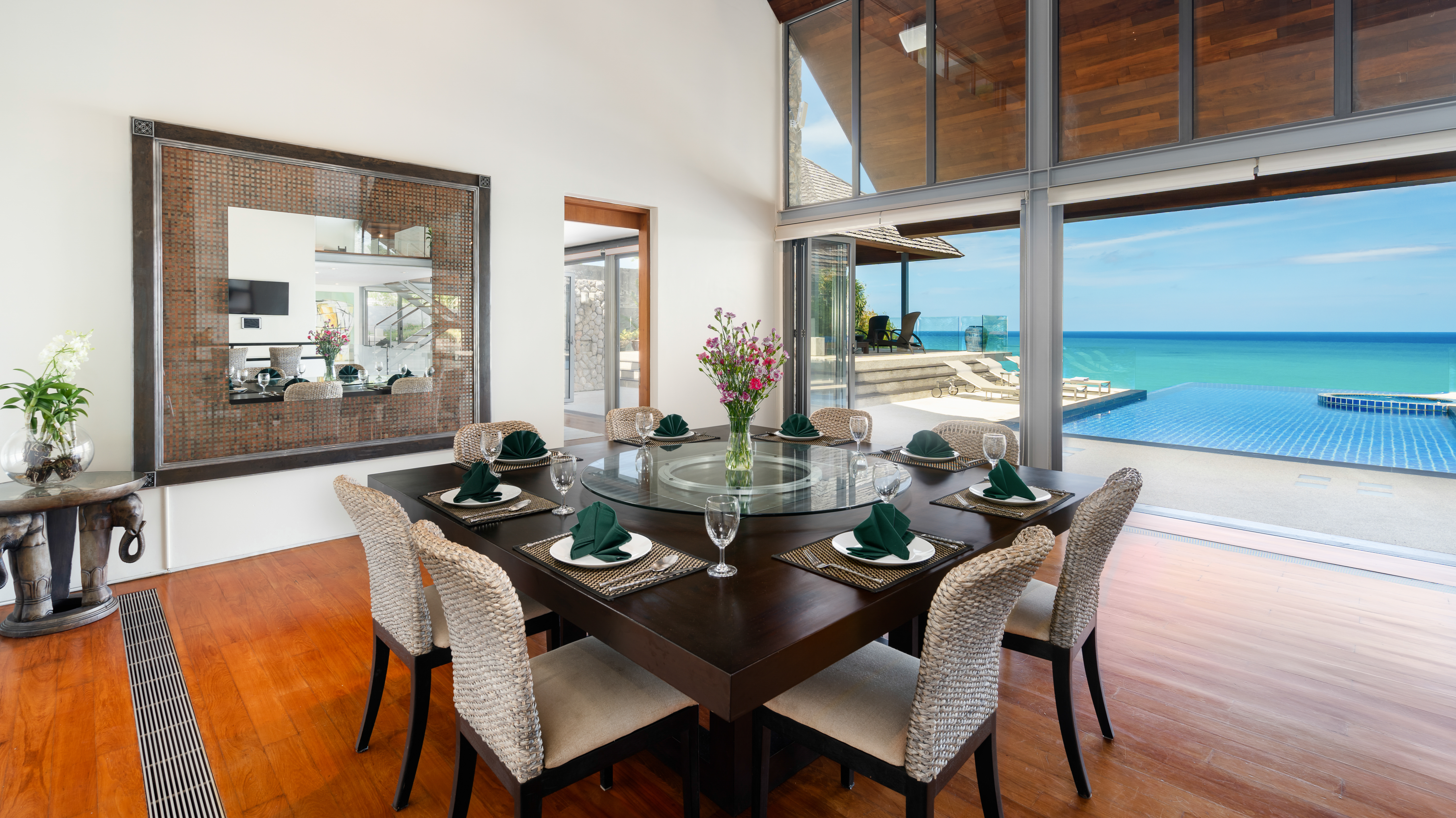 Seafront villa with stylish interior design, 6 bedrooms, Kathu