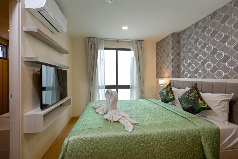 Light Design Apartment with Private Balcony, 2 Bedrooms, Kata Karon
