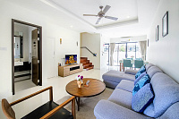 Modern townhouse with swimming pool in Bangtao, 3 bedrooms
