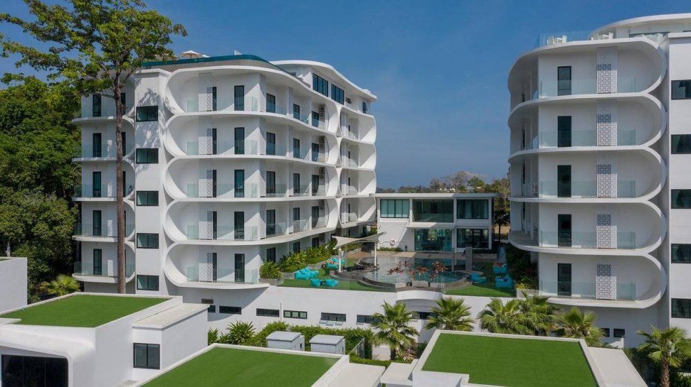 Apartment in Nai Harn, 53 m2