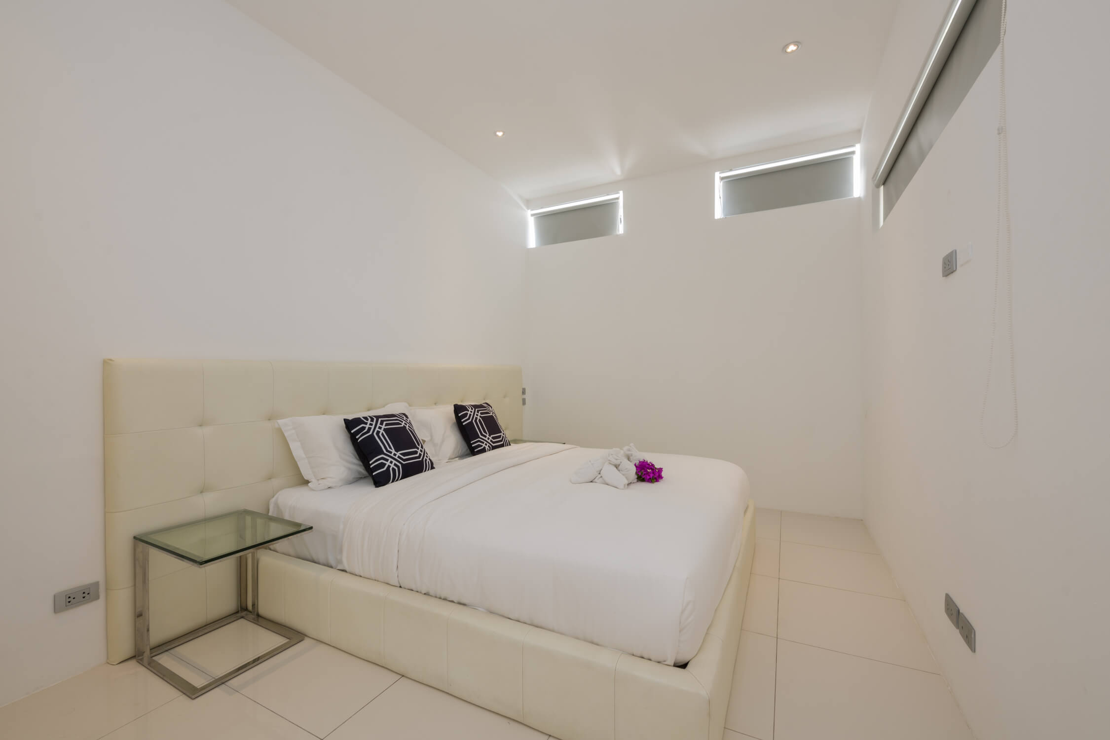 Bright apartment with 3 bedrooms and a private pool on the balcony, Kata Karon