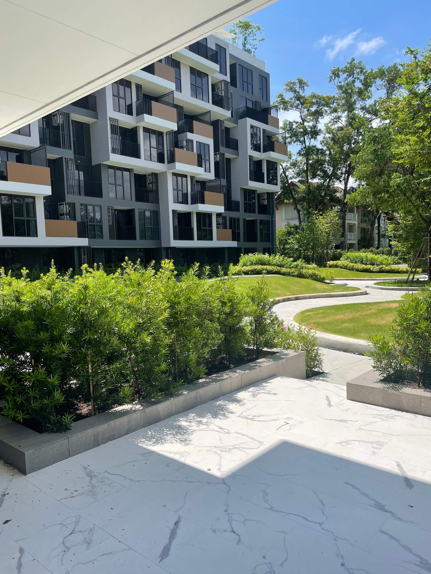 European 2 bedroom apartment in Bangtao with everything you need