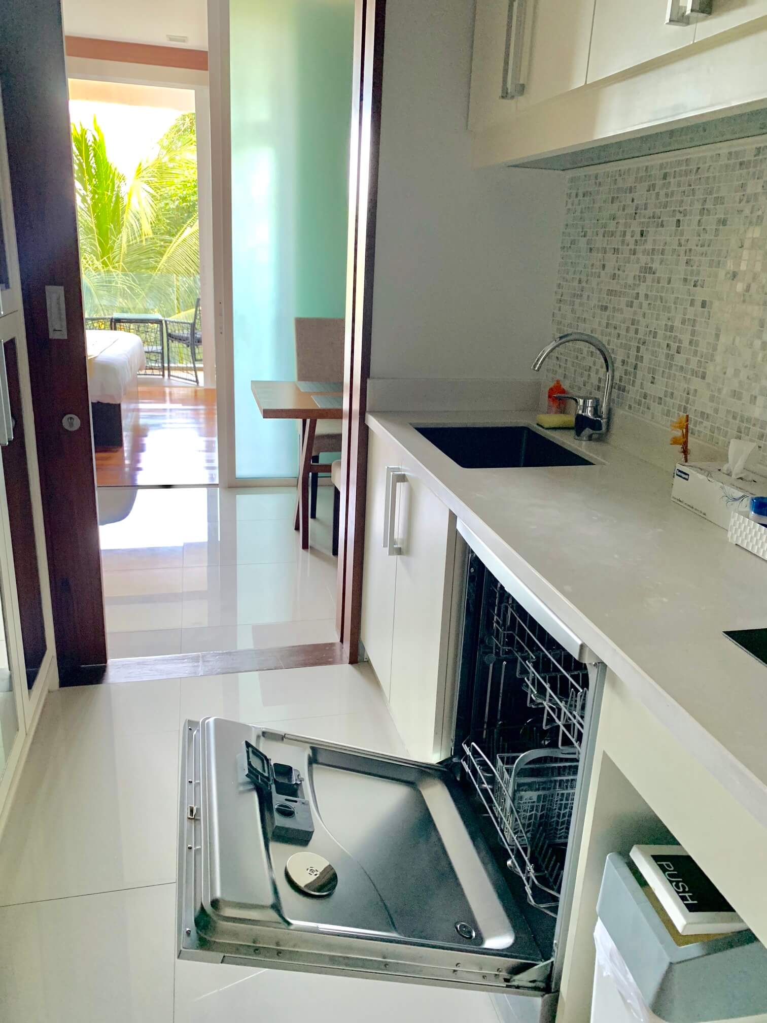 Modern Stylish One-Bedroom Apartment, Kata