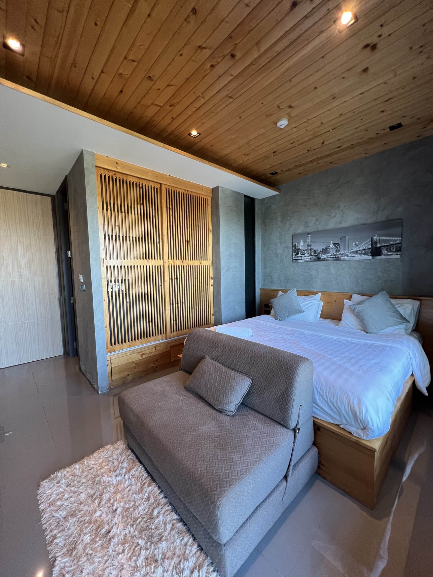 Studio apartment in a residential complex within walking distance of Nai Harn Beach