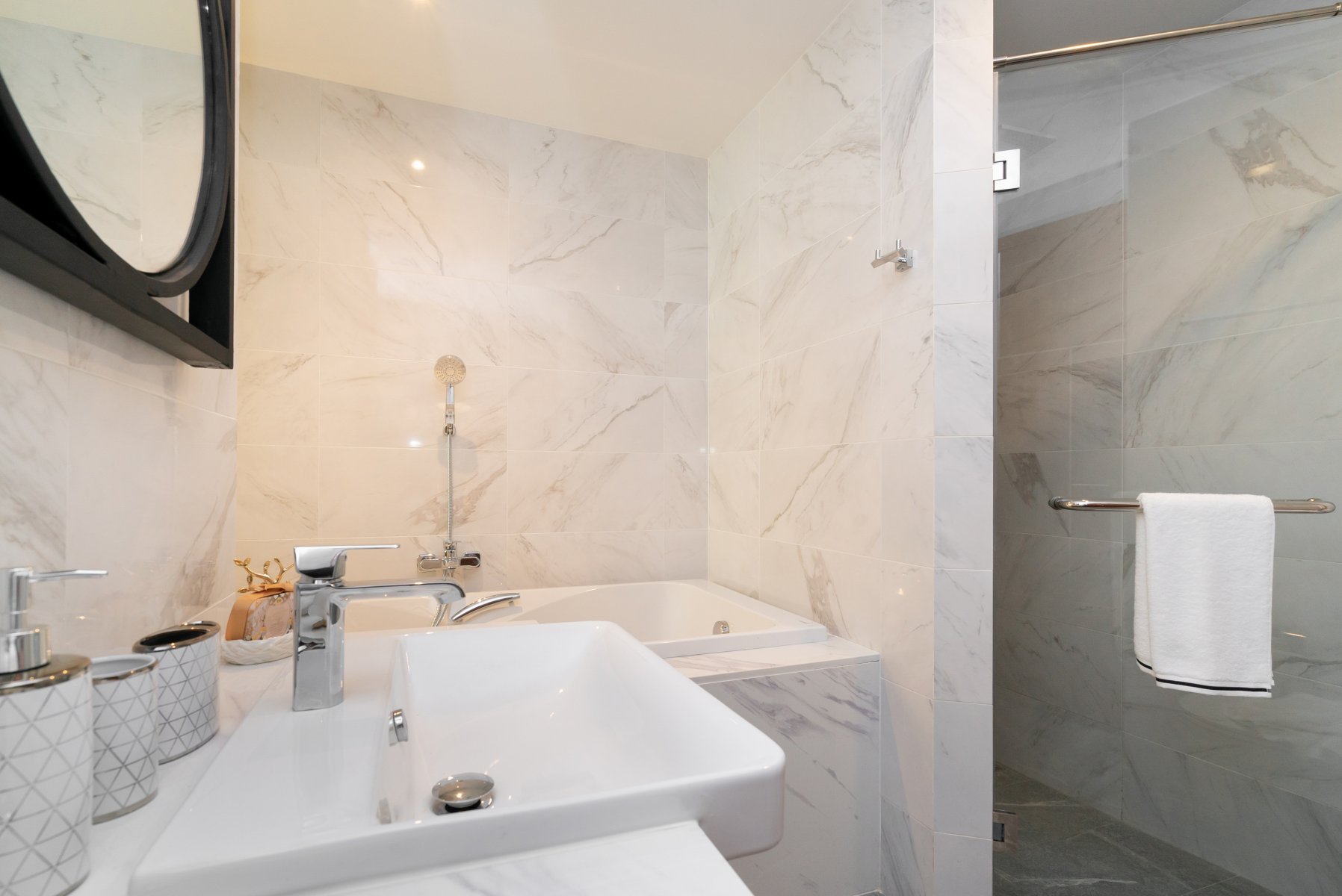 Cozy modern apartment in a new residential complex near Kata Beach, 2 bedrooms