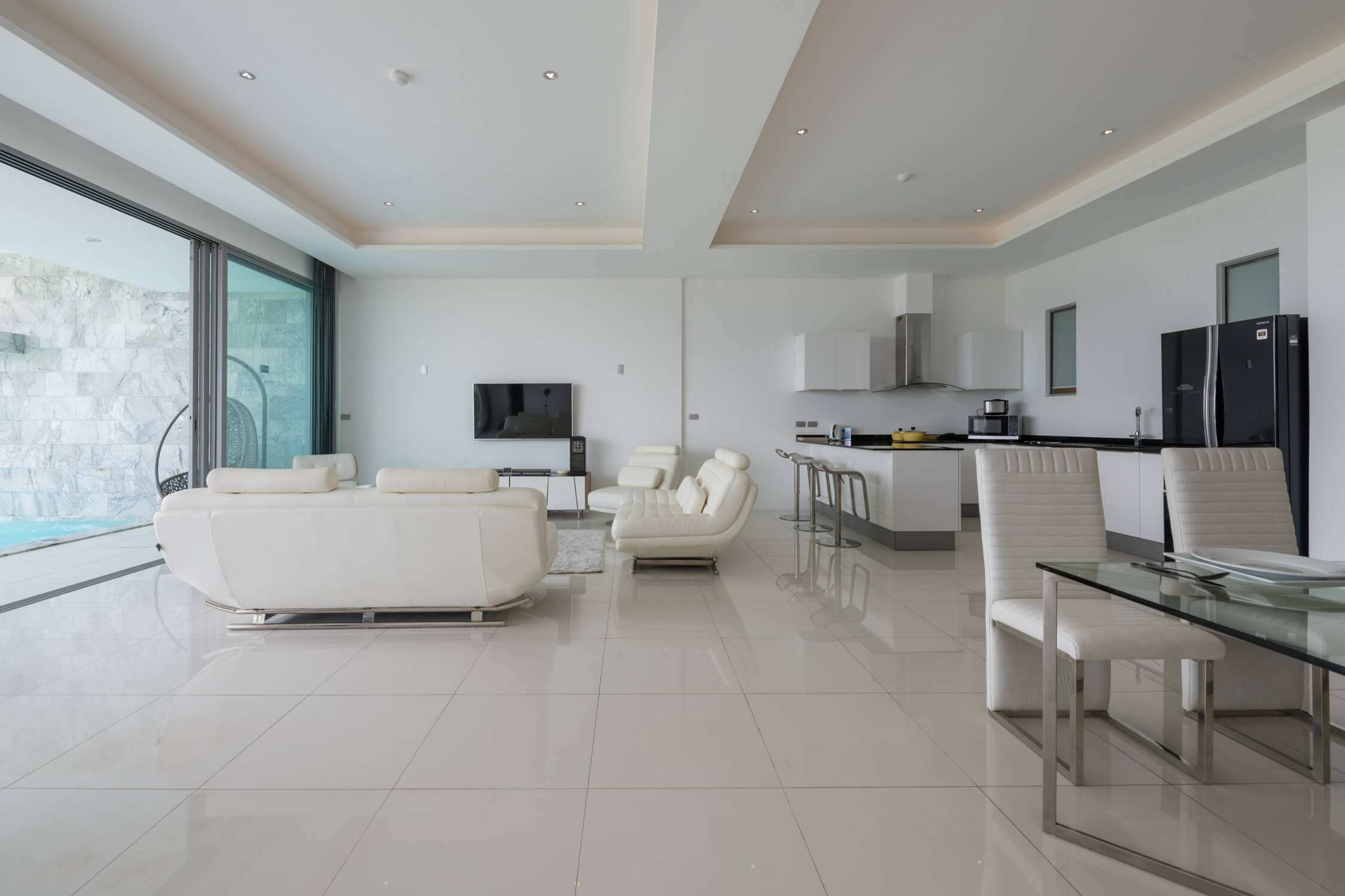 Bright apartment with 3 bedrooms and a private pool on the balcony, Kata Karon