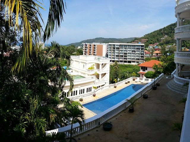 1 bedroom apartment with balcony and garden, Karon