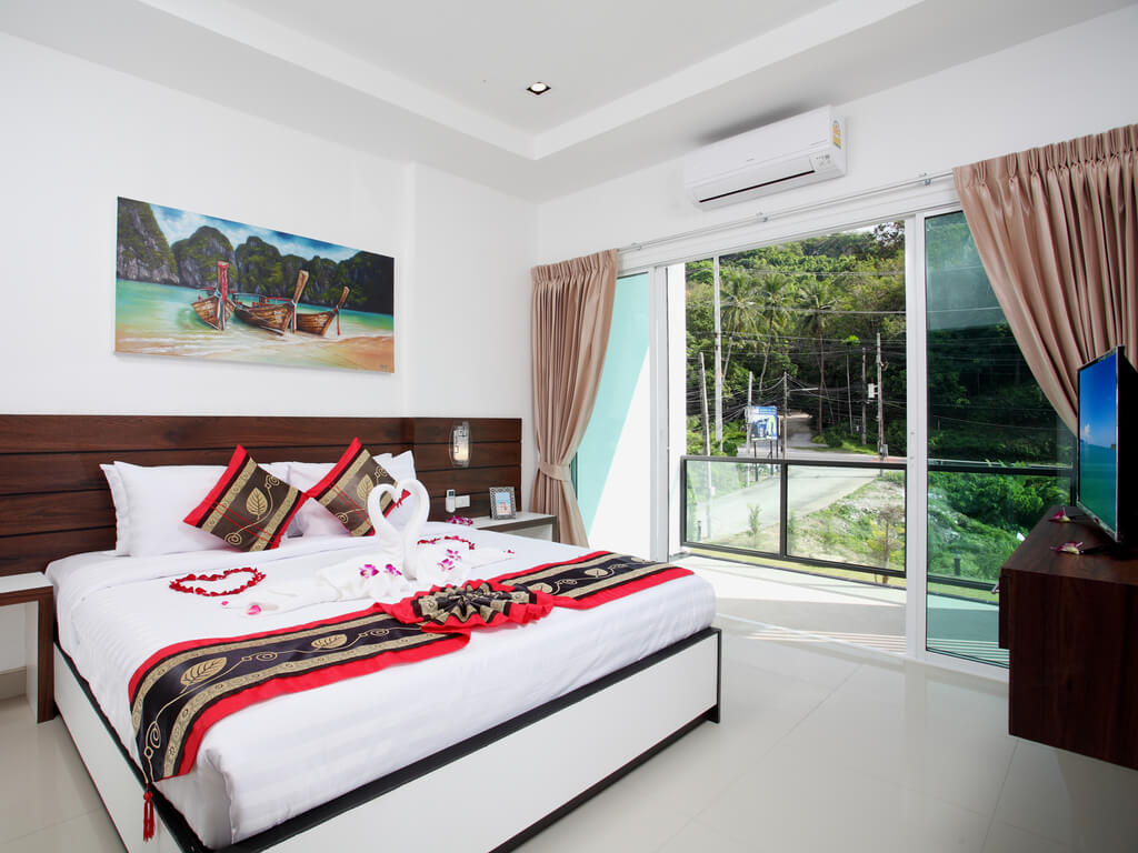 Villa with private pool and modern interior, 3 bedrooms, Kata Karon
