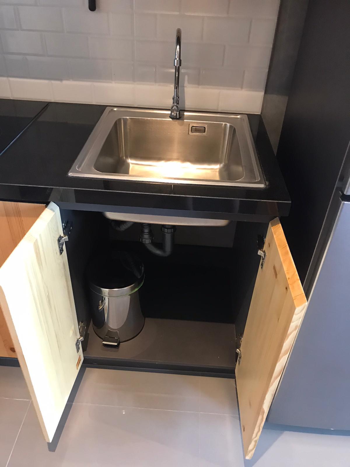 Studio apartment in a modern condominium, Nai Harn