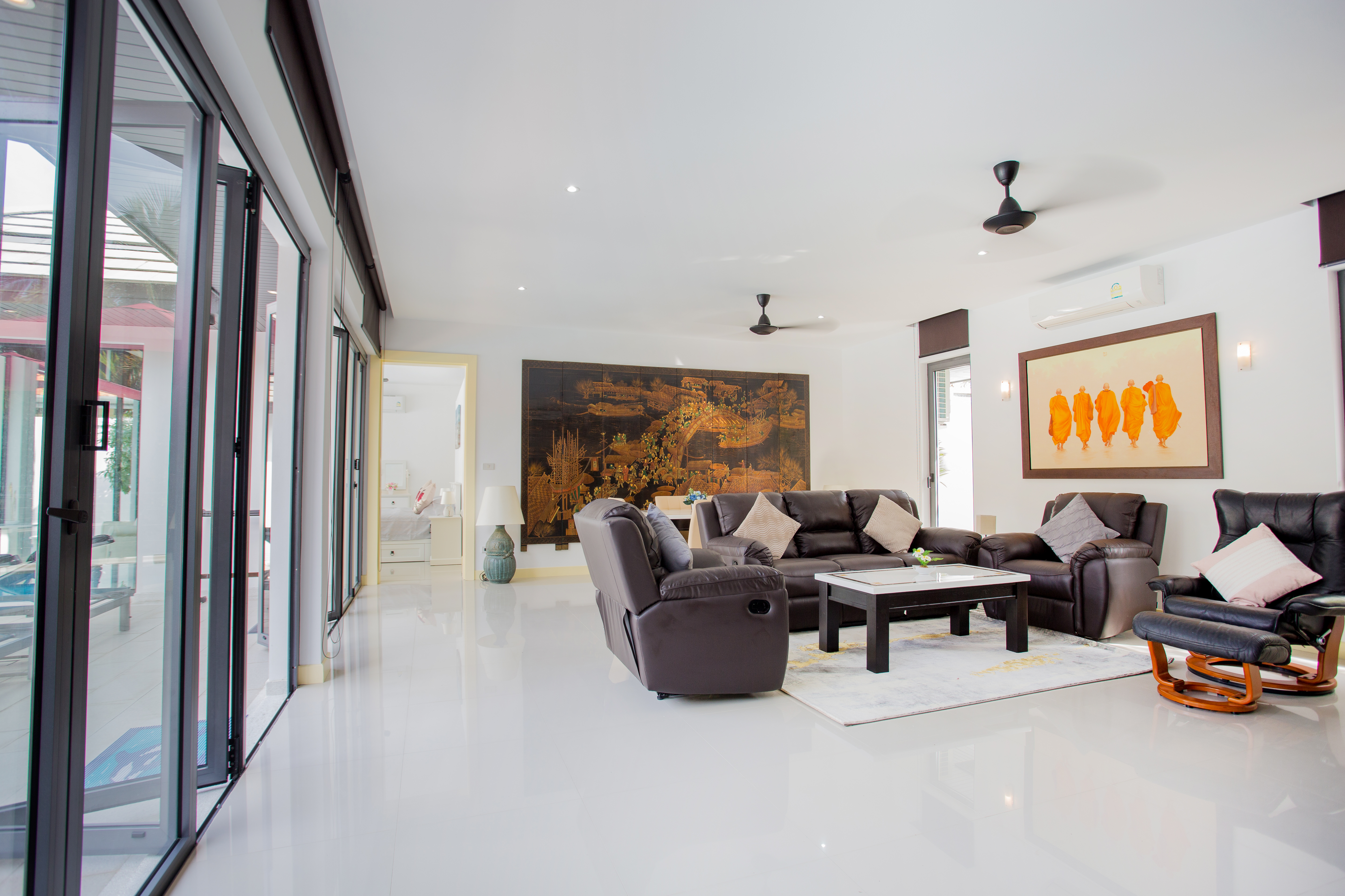 Spacious 4 bedroom contemporary style villa, Rawai