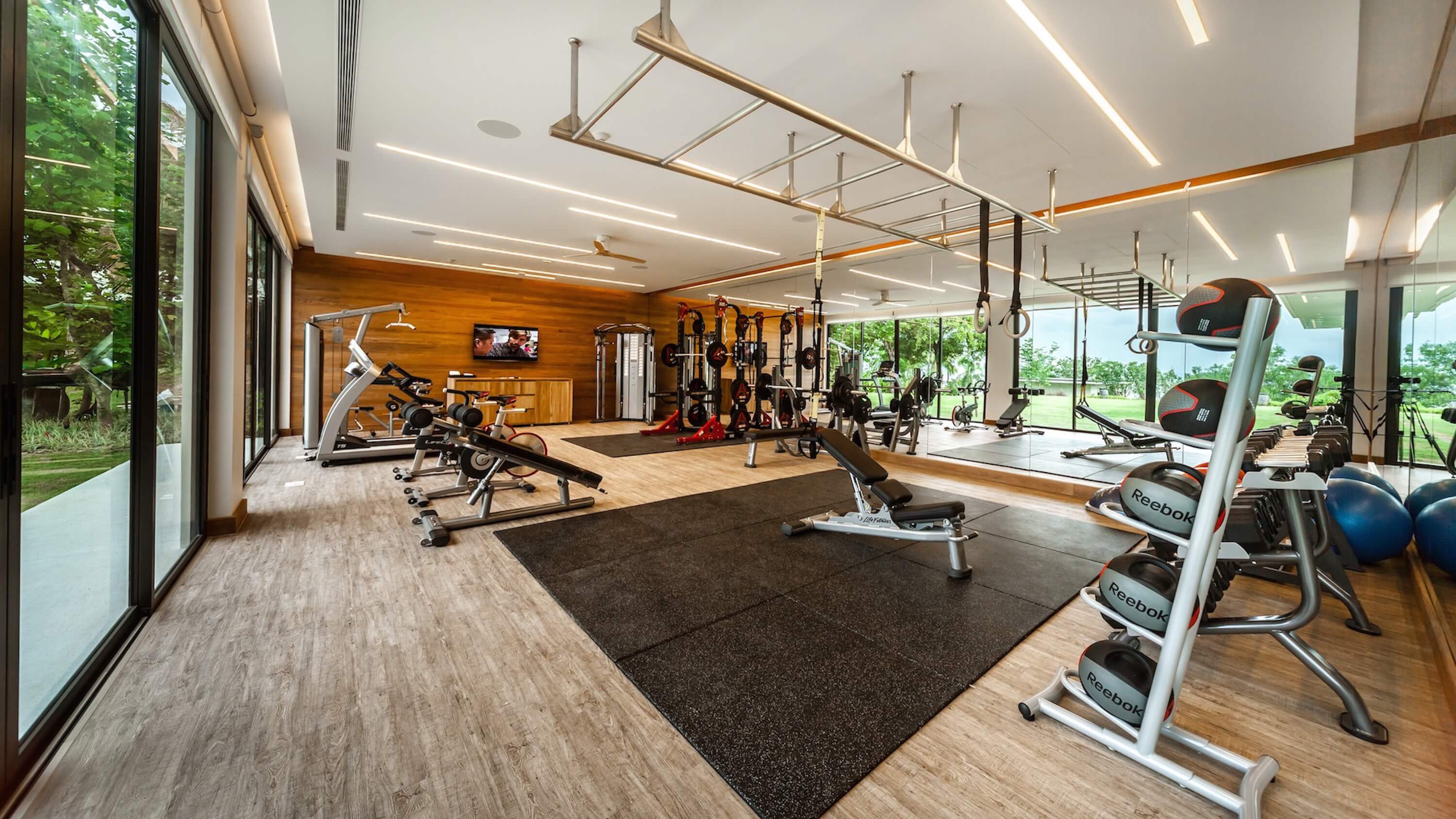 7 bedroom villa on the east coast of Phuket in the exclusive Cape Yamu estate
