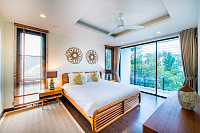 Luxurious 4 bedroom rooftop pool villa, Bangtao