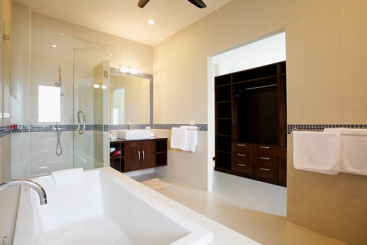 Luxury 7 bedroom villa, Nai Harn