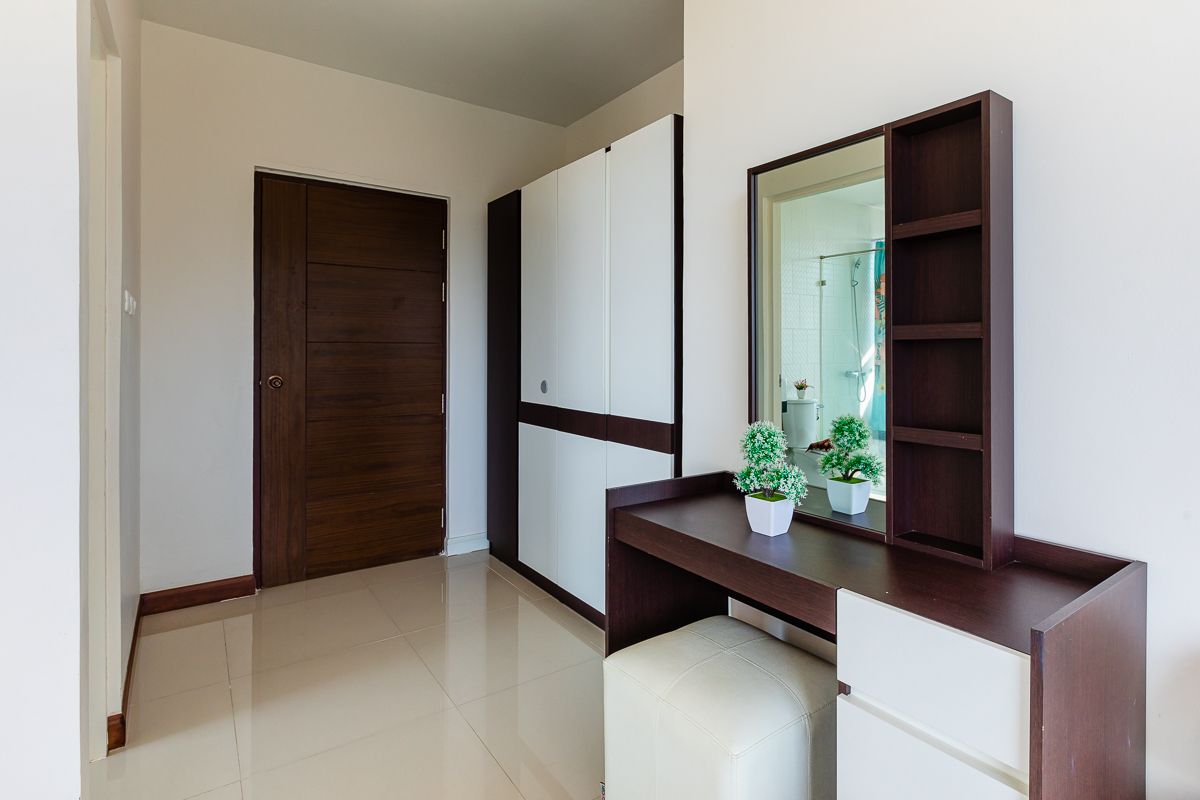 Spacious two-bedroom apartment