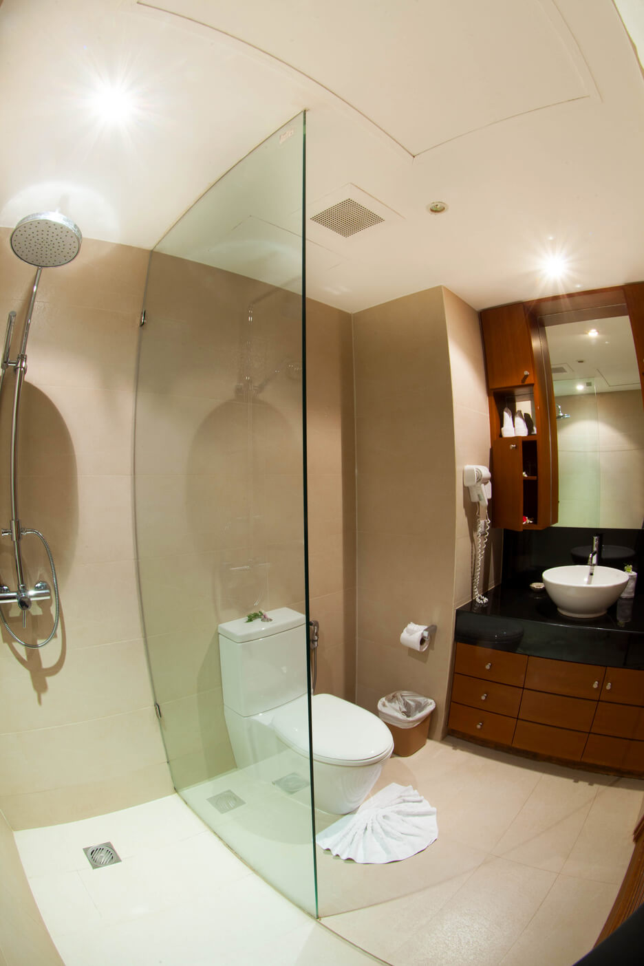 Spacious one-bedroom apartment in a cozy complex, Bangtao