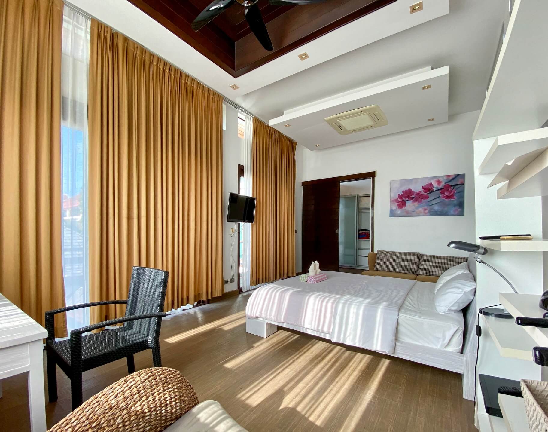 Stylish 4 bedroom villa, Rawai
