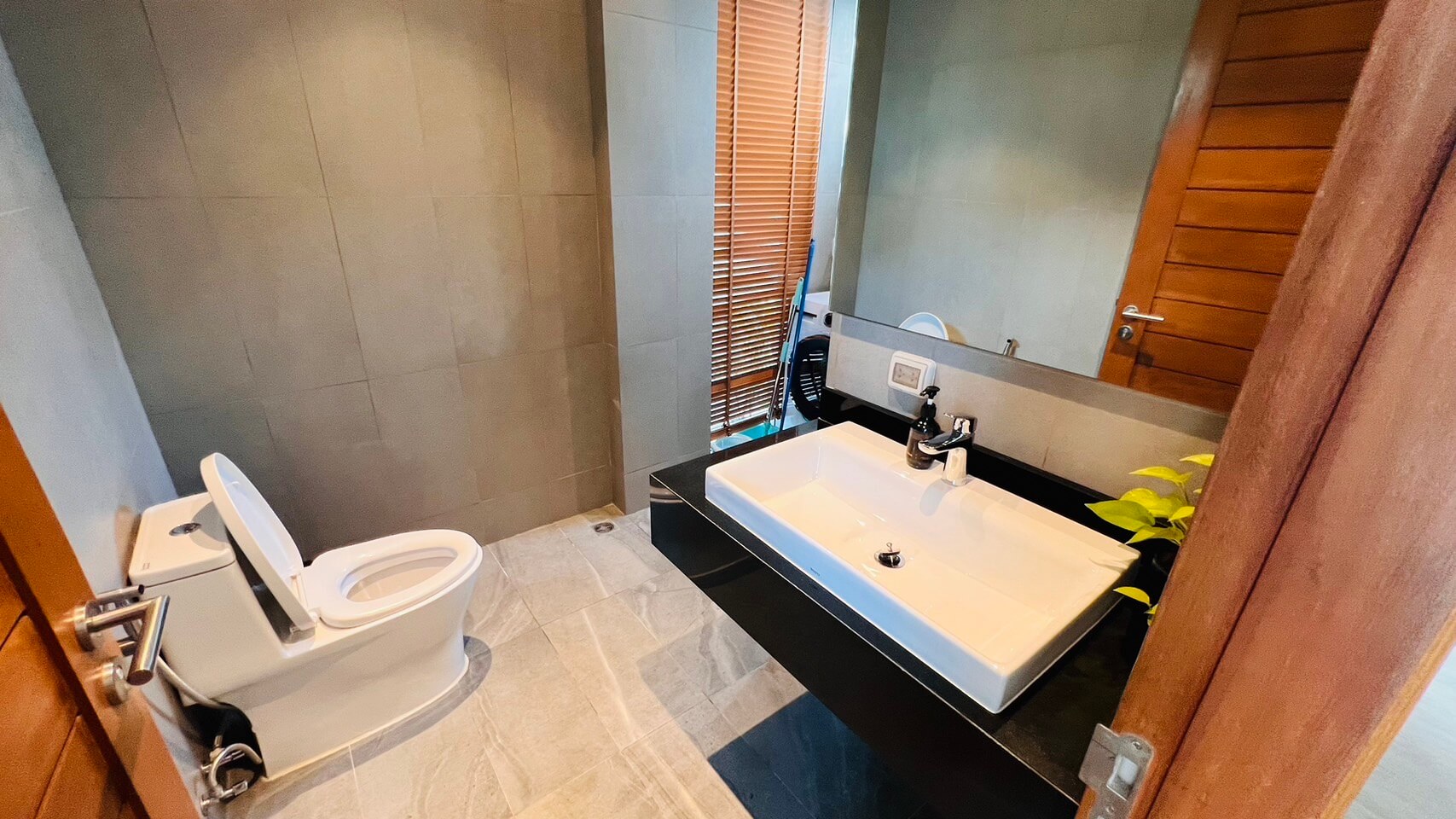4 bedroom villa in Bangtao with pool access from the bedrooms
