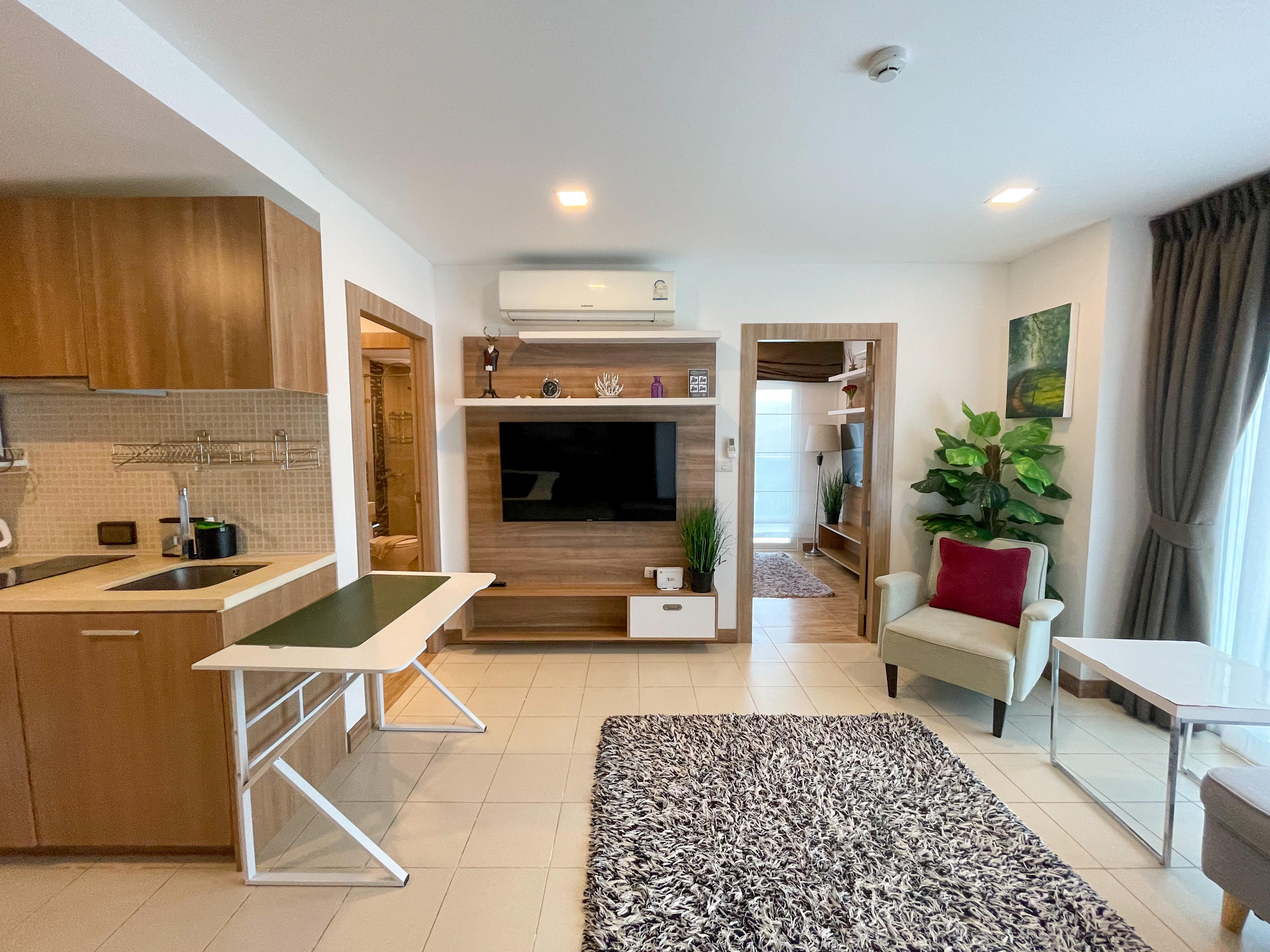 2 bedroom apartment near the beach, Nai Harn