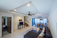 Modern townhouse with swimming pool in Bangtao, 3 bedrooms