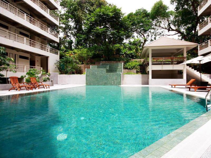 Modern 2 bedroom apartment with pool and garden access, Kathu
