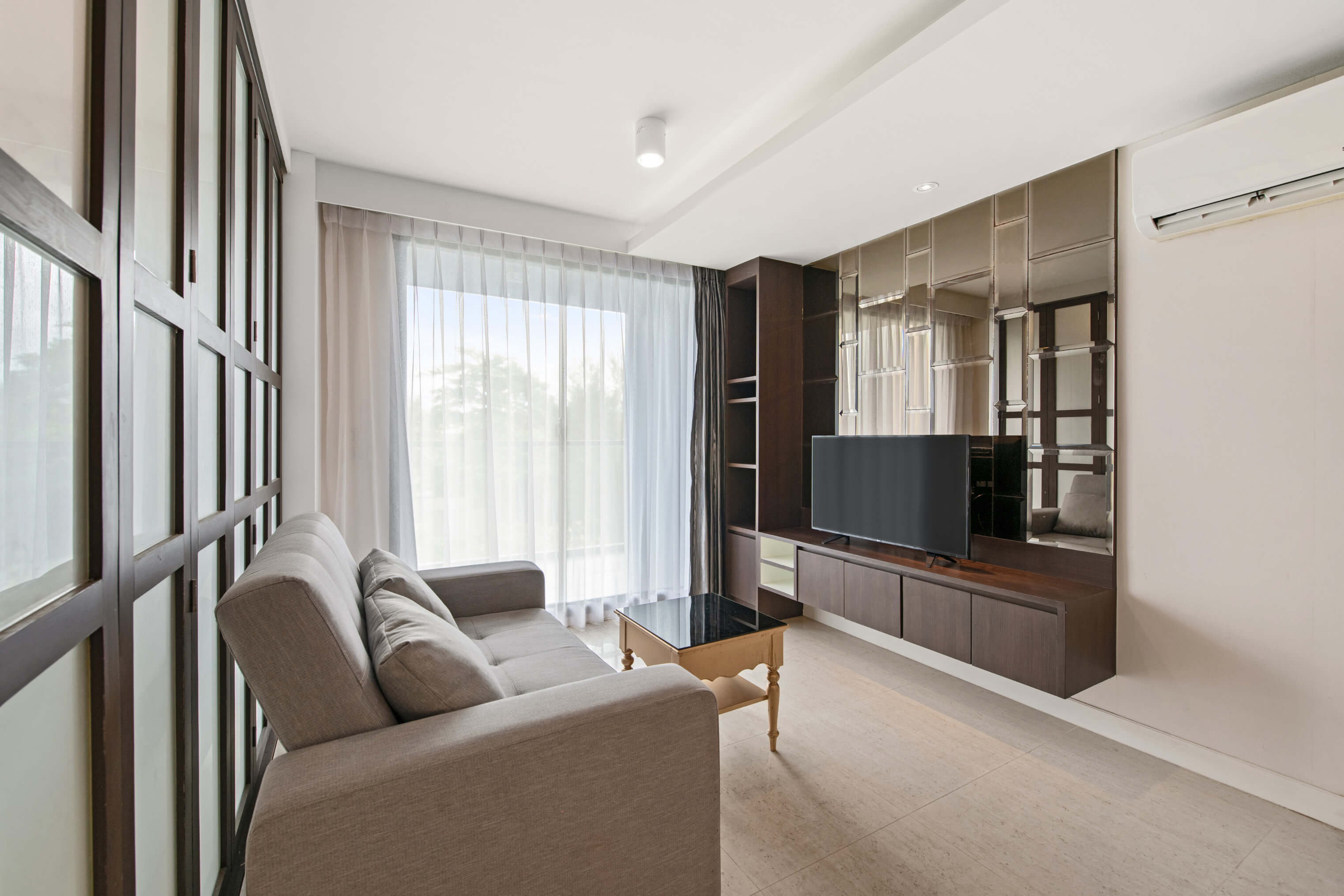 Beautiful apartment with large panoramic windows, 1 bedroom, Surin