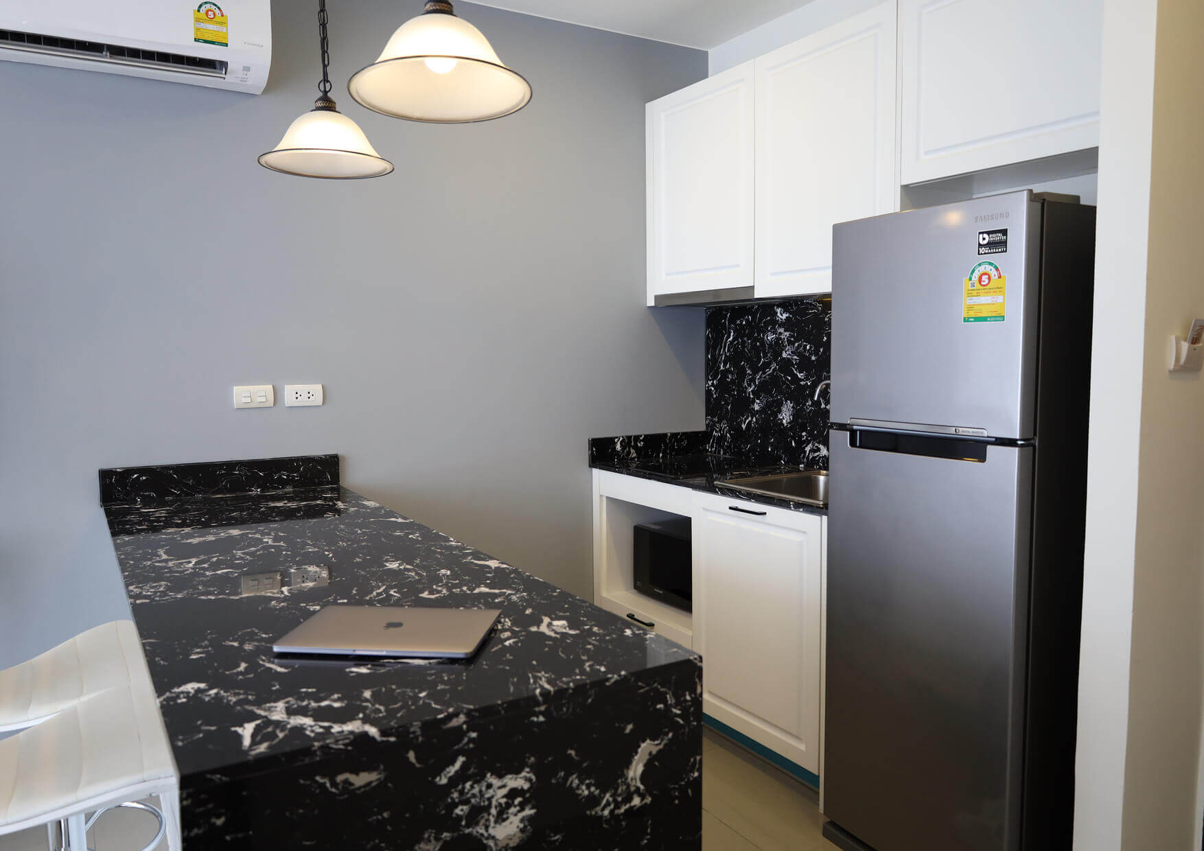 Modern 1 bedroom apartment 70 sq.m., Kamala area