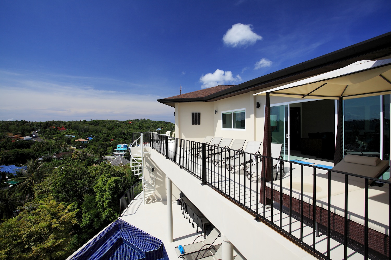 Villa with pool and private terrace, 9 bedrooms, Rawai