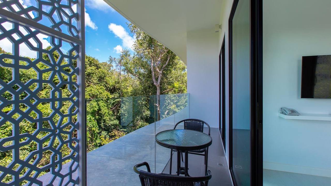 Apartment in Nai Harn, 53 m2
