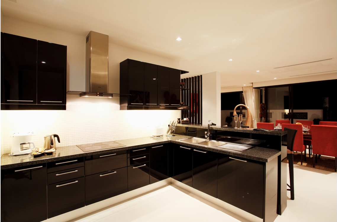 Luxurious villa in Nai Harn with jungle view, 3 bedrooms
