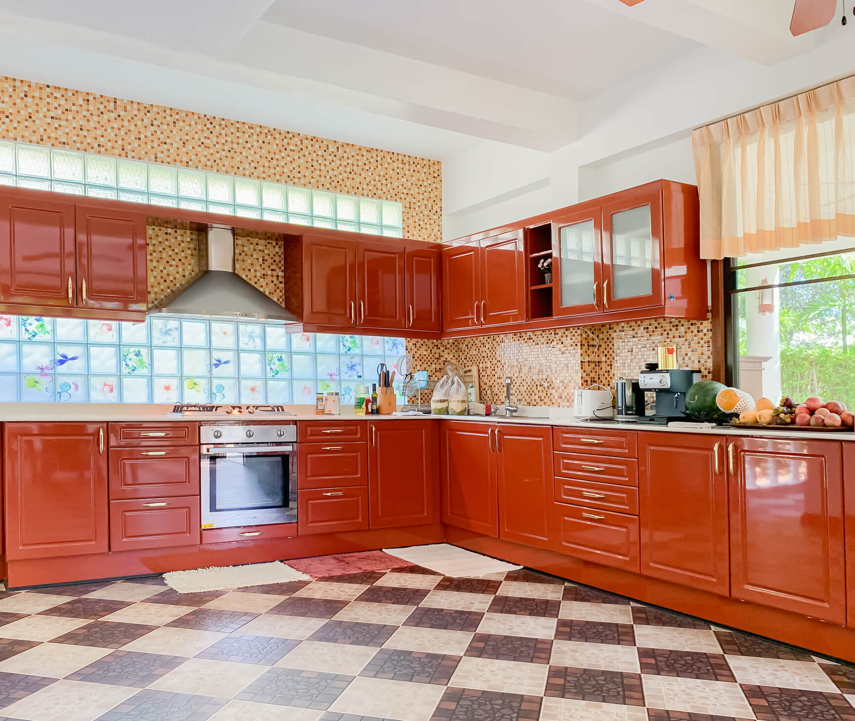 4 Bedroom Private Villa with Communal Pool, Nai Harn