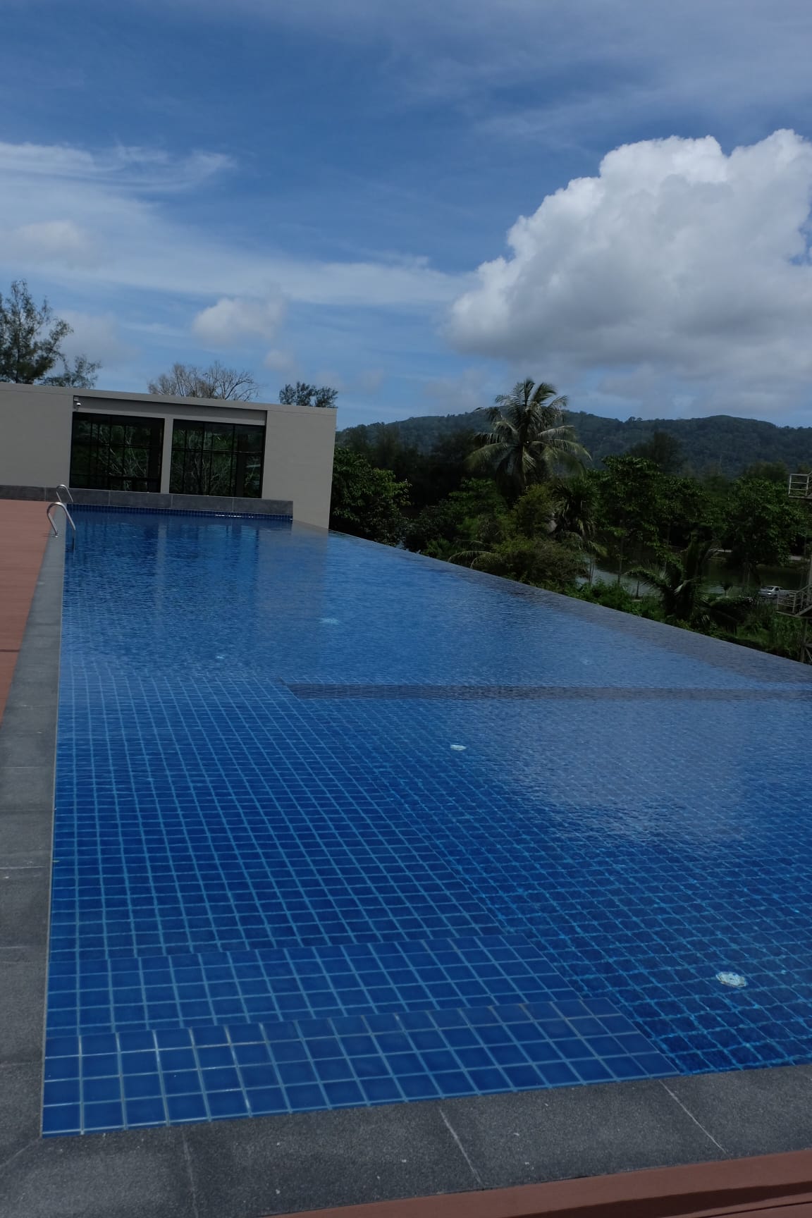 Apartment with a huge pool on the territory, 2 bedrooms, Phuket Town