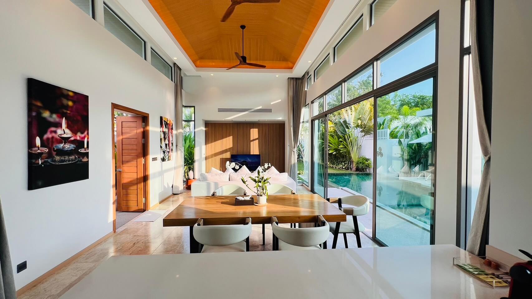 4 bedroom villa in Bangtao with pool access from the bedrooms