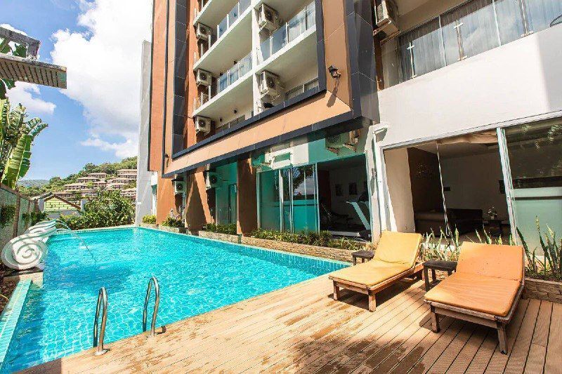 Studio apartment, Karon